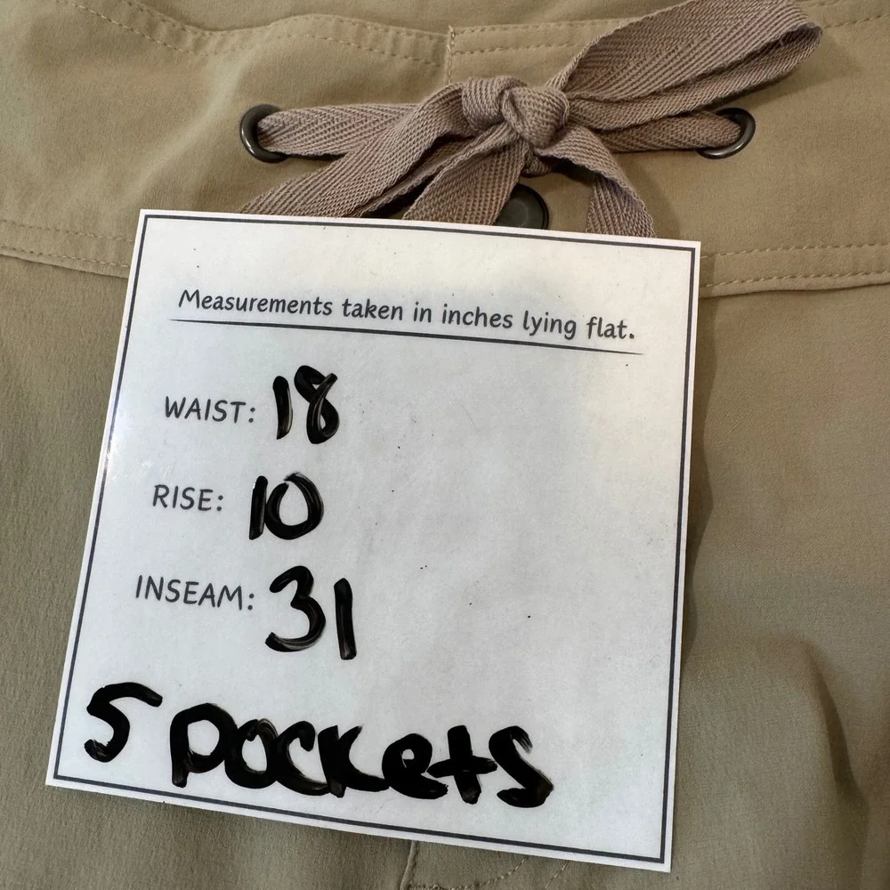 Columbia Women's Khaki Cargo Hiking Pants Convertible‎ Roll-Up Size 14 #264